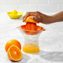 OXO 2 In 1 Citrus Juicer